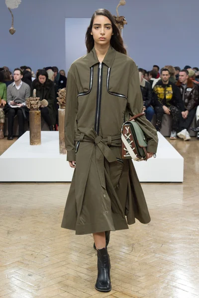 Look 9
